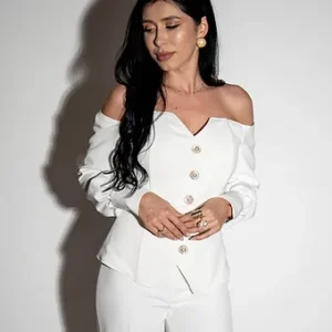 8d2d00_9d7166d53de74a46bf474fde37fde635~mv2